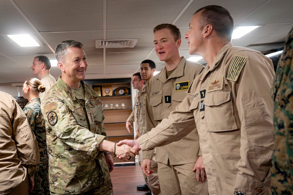 CJCS on USS Fort Lauderdale