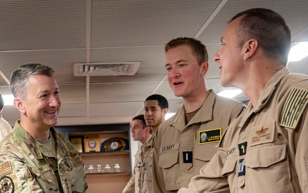 CJCS on USS Fort Lauderdale