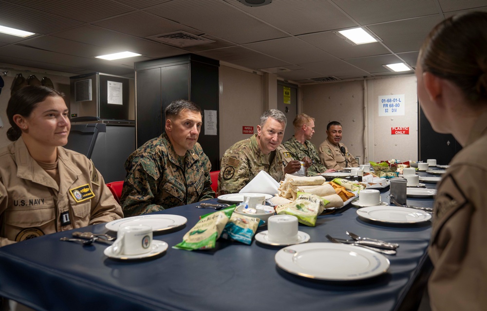 CJCS on USS Fort Lauderdale