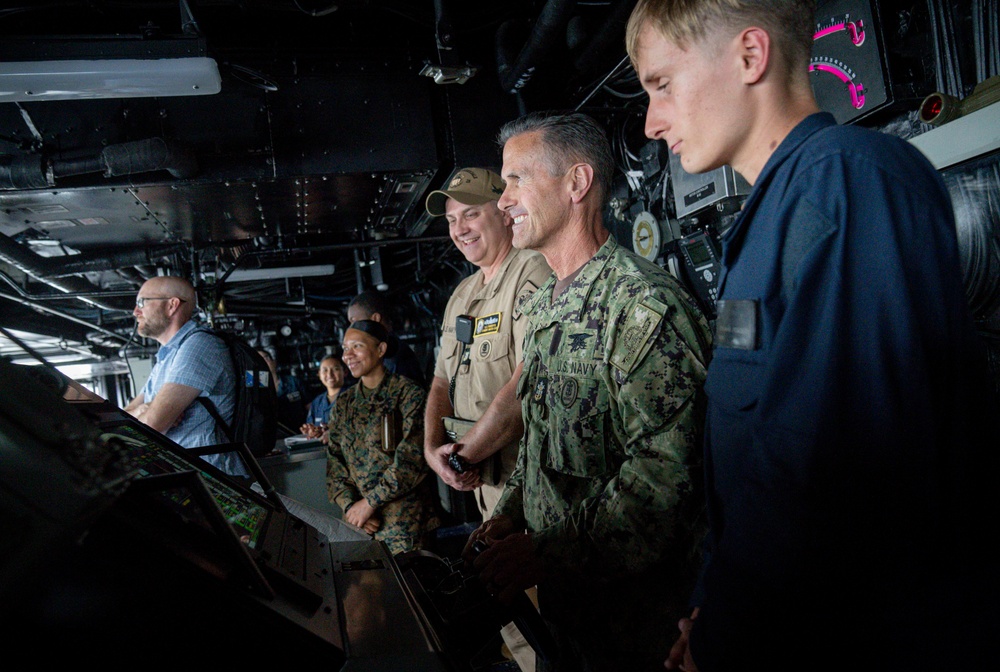 CJCS on USS Fort Lauderdale