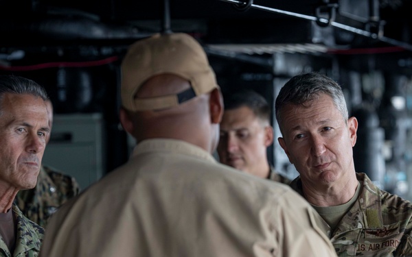 CJCS on USS Fort Lauderdale