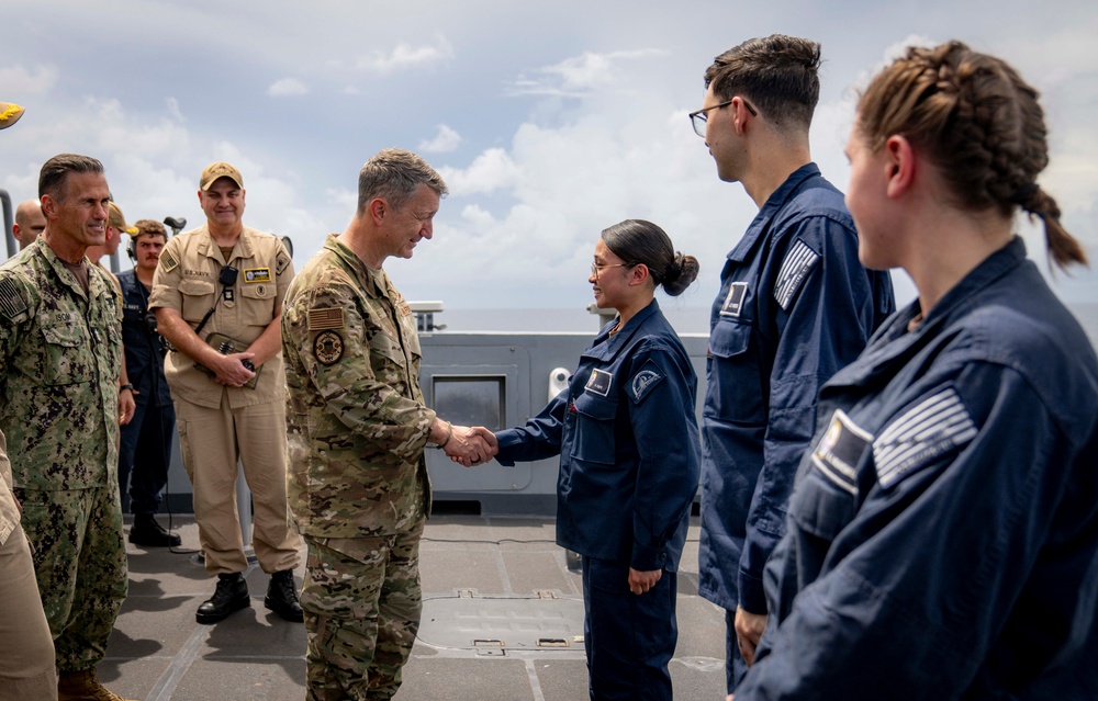CJCS on USS Fort Lauderdale