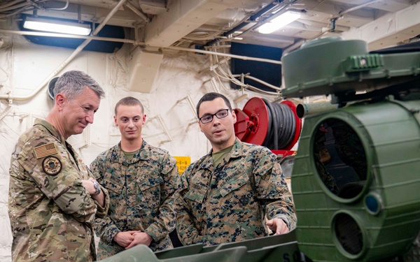 CJCS on USS Fort Lauderdale