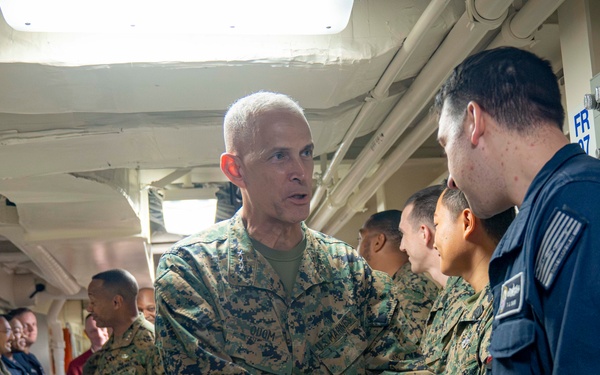 CJCS on USS Fort Lauderdale