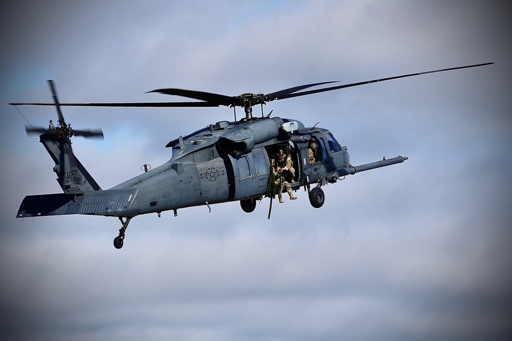 129RQW perform rescue demo