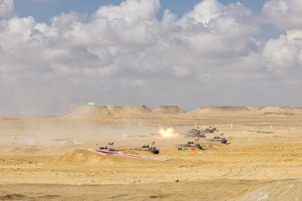 BRIGHT STAR 25: Abrams live fire