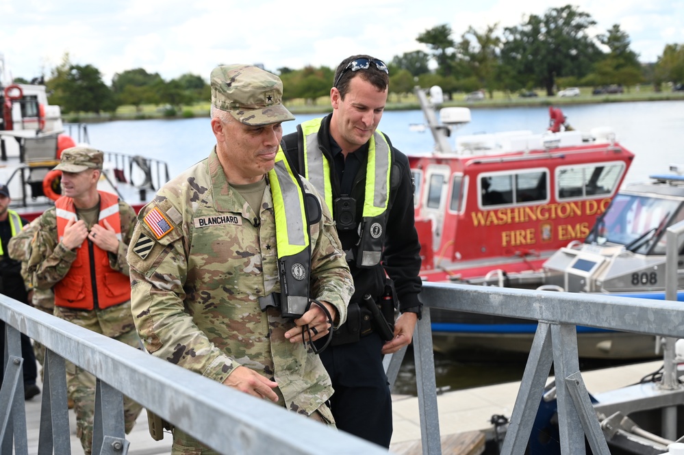 DCNG Senior Leaders Partner with MPD Harbor Patrol Unit