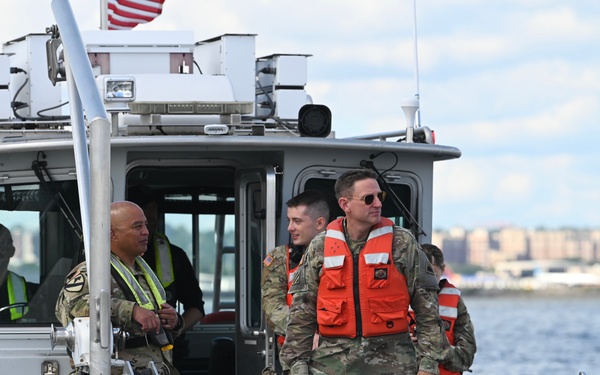 DCNG Senior Leaders Partner with MPD Harbor Patrol Unit