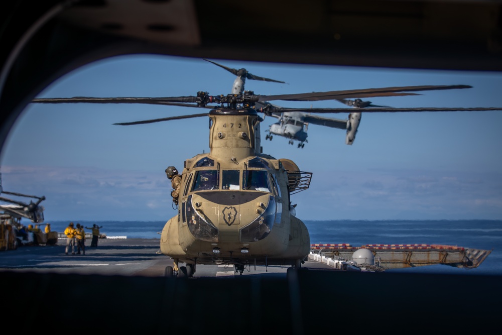 25th CAB Conducts Deck Landing Qualifications on USS America (LHA 6)