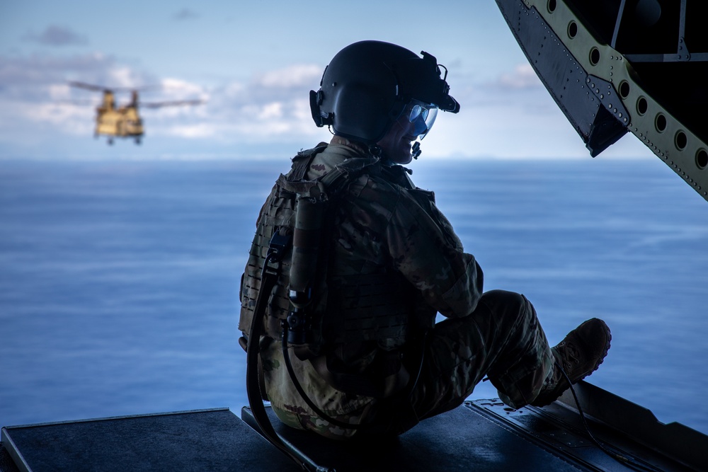 25th CAB Conducts Deck Landing Qualifications on USS America (LHA 6)