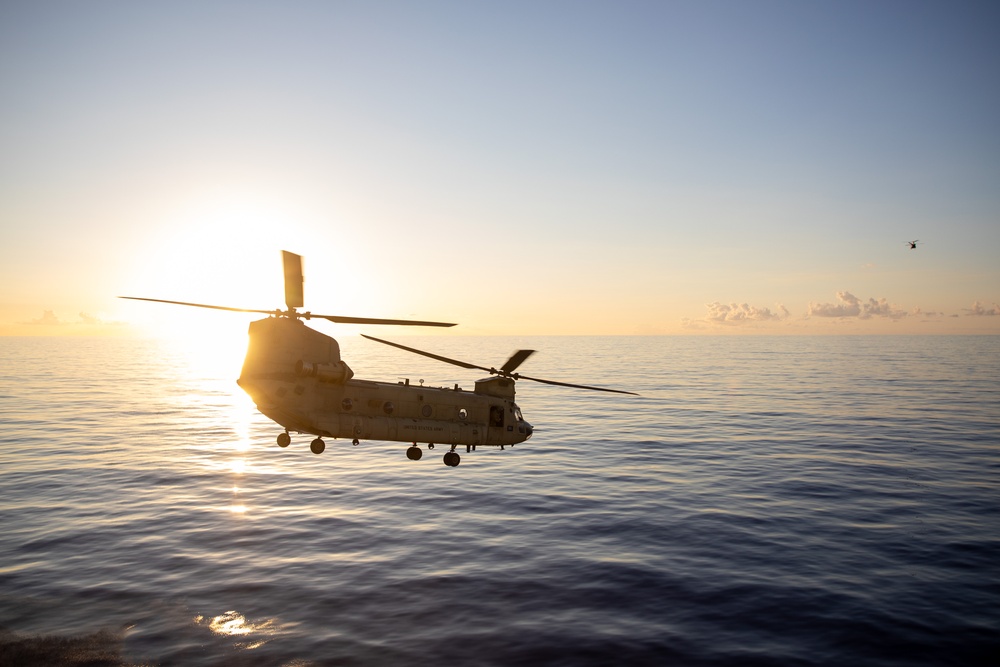 25th CAB Conducts Deck Landing Qualifications on USS America (LHA 6)