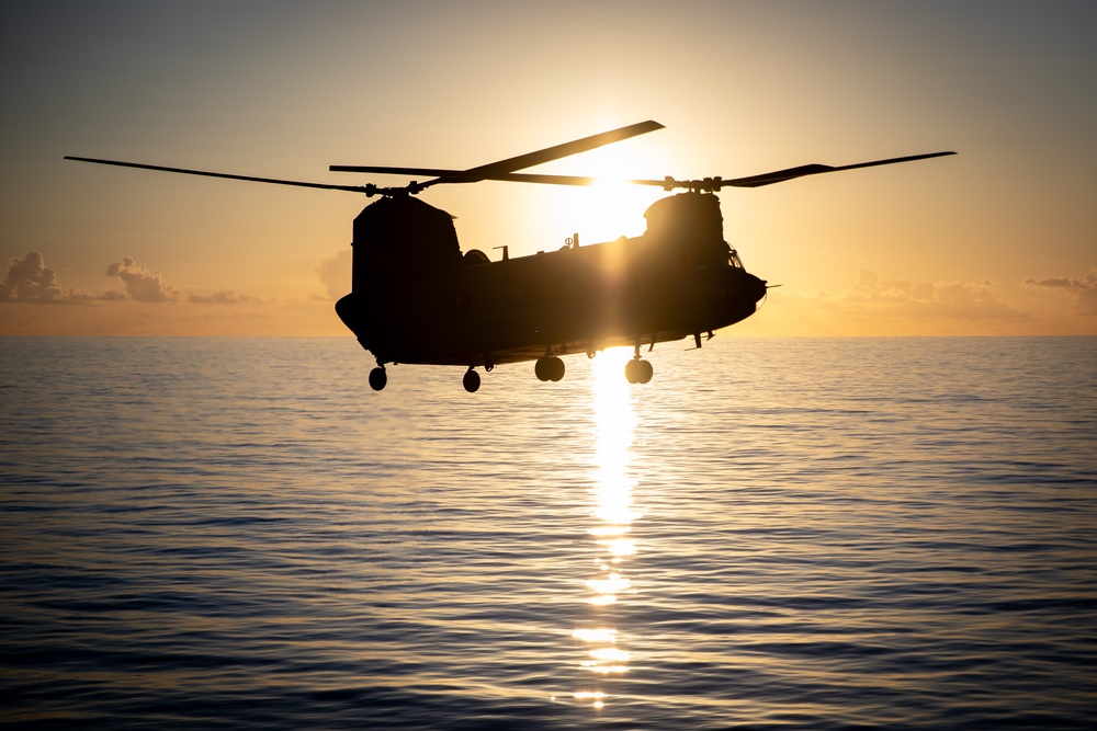 25th CAB Conducts Deck Landing Qualifications on USS America (LHA 6)