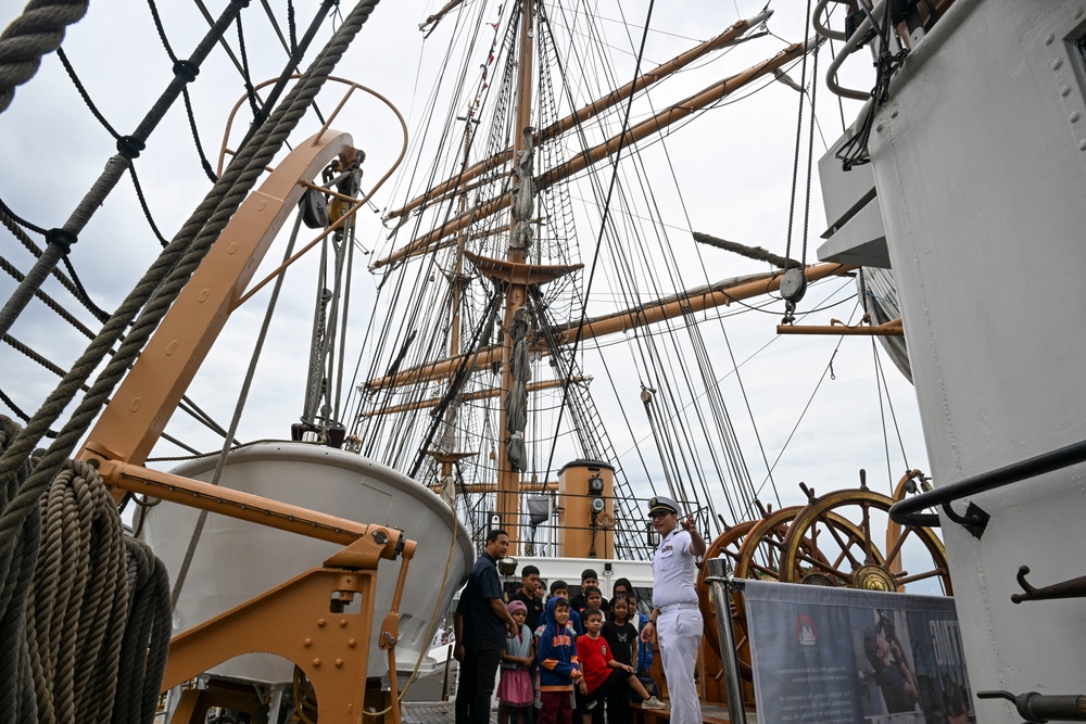 The USCGC Eagle visits Panama