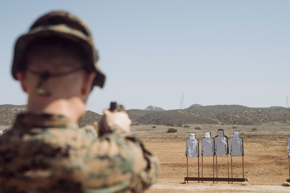 15th MEU Marines Refine Marksmanship Skills with Rifle, Pistol Ranges