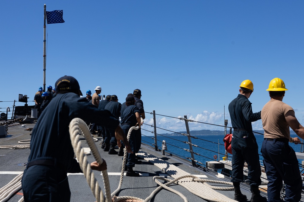USS Curtis Wilbur (DDG 54) Conducts Sea And Anchor