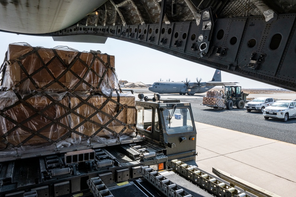 Pakistan humanitarian aid and flood disaster relief