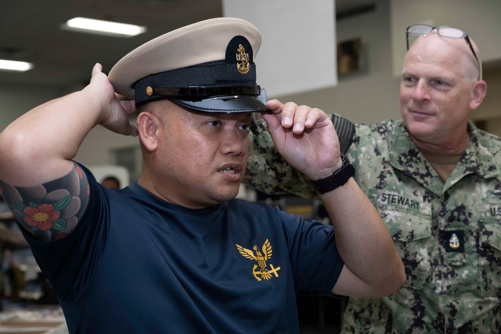 Chief Petty Officer selectees receive uniform fittings in Okinawa