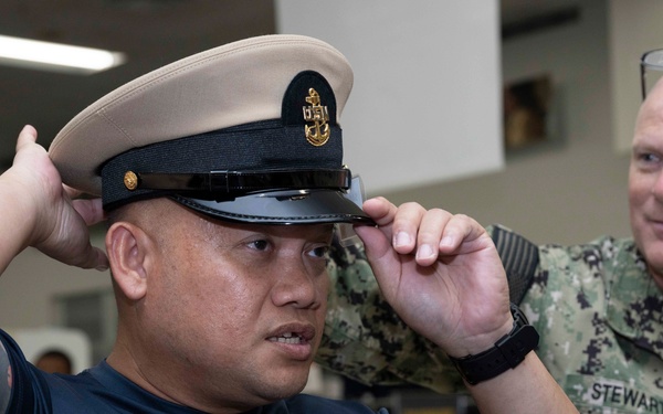 Chief Petty Officer selectees receive uniform fittings in Okinawa