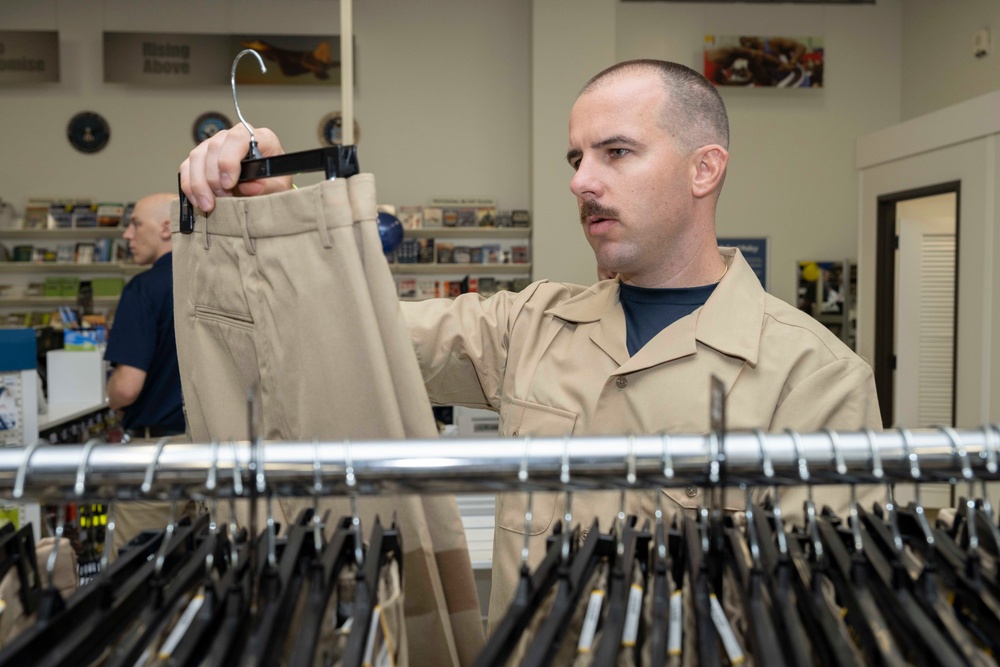 Chief Petty Officer selectees receive uniform fittings in Okinawa