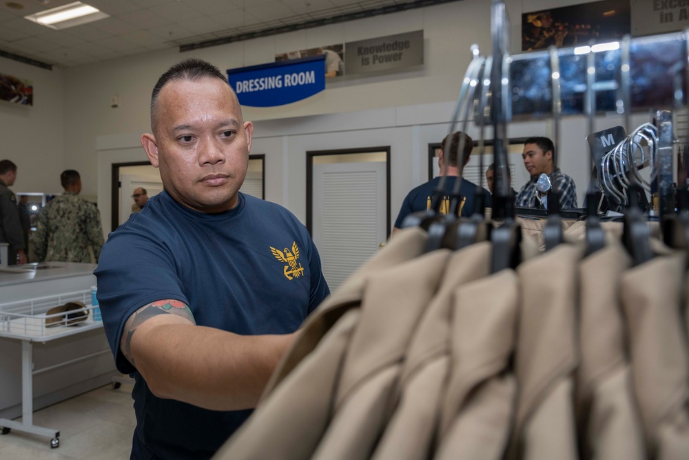 Chief Petty Officer selectees receive uniform fittings in Okinawa