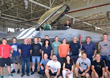 Slovenian firefighters visit Aviano