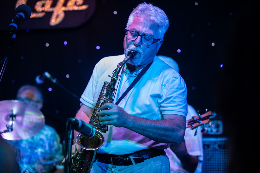 The Soldiers' Theater hosts Music Café The Soldiers' Theater hosts Music Café