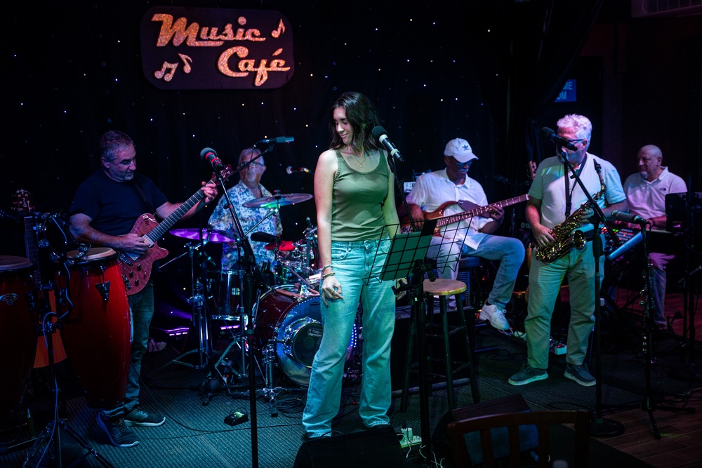 The Soldiers' Theater hosts Music Café The Soldiers' Theater hosts Music Café