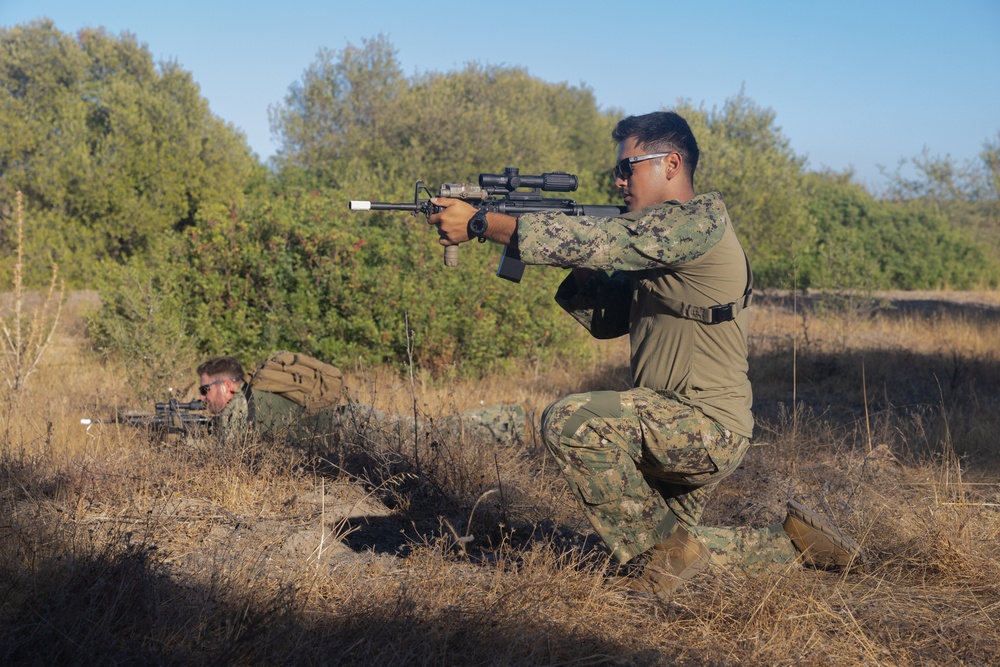 FASTEUR, MSRON 2, and MSRON 11 perform a simulated patrol exercise at Naval Station Rota