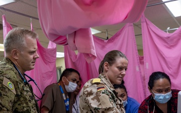 Pacific Partnership 2025 Multinational Servicemembers Conduct Medical Examination on Locals