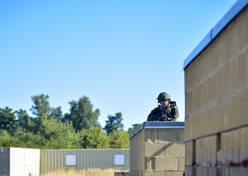 Netherlands Marine Corps Trains in GTA