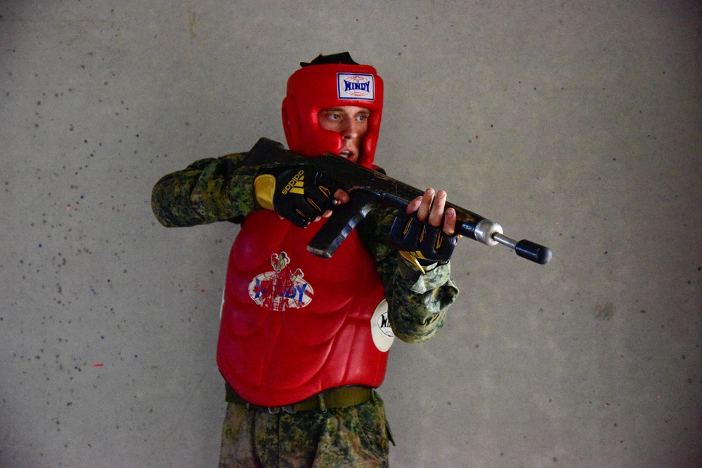 Netherlands Marine Corps Trains in GTA