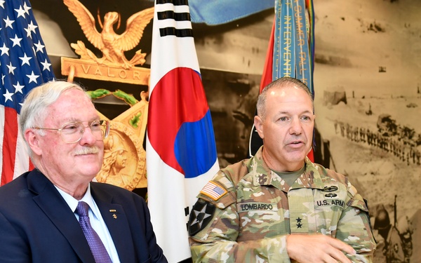 2ID recognizes Museum Director as he departs Korea after 50 years of service
