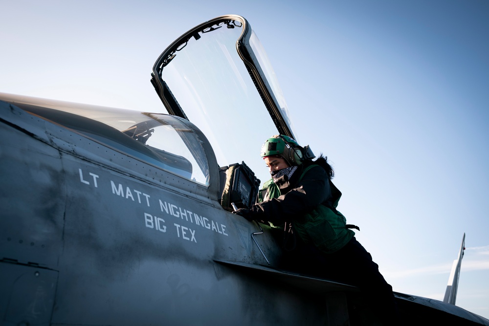 VFA 37 Conducts Routine Maintenance