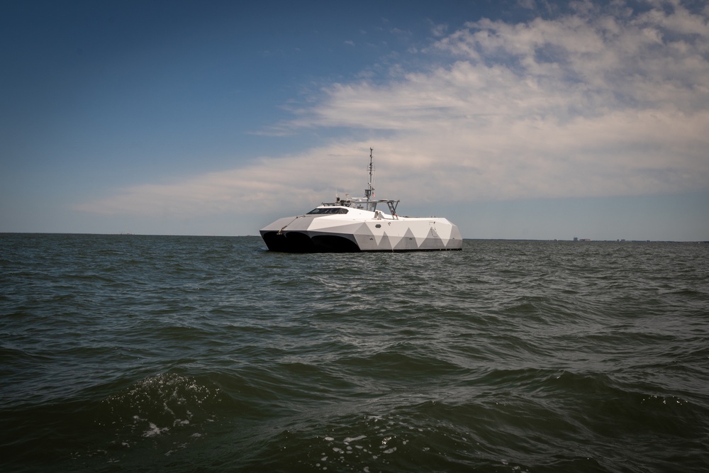 Stiletto Autonomous Boat Launch &amp; Recovery