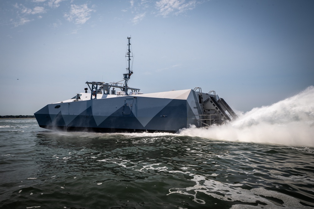 Stiletto Autonomous Boat Launch &amp; Recovery