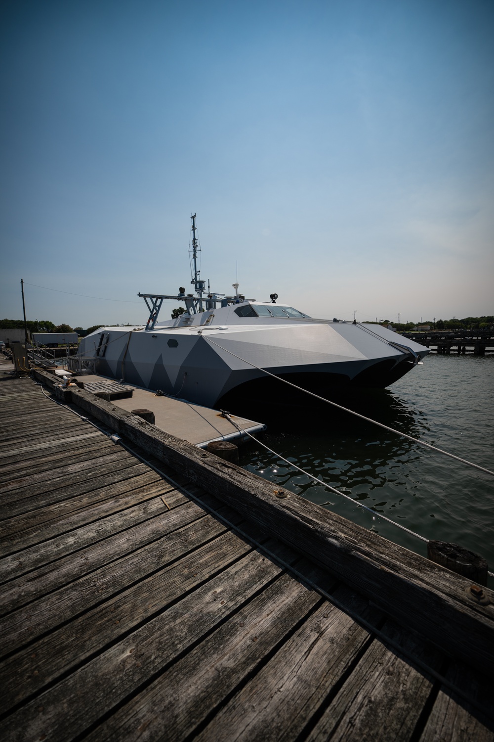 Stiletto Autonomous Boat Launch &amp; Recovery