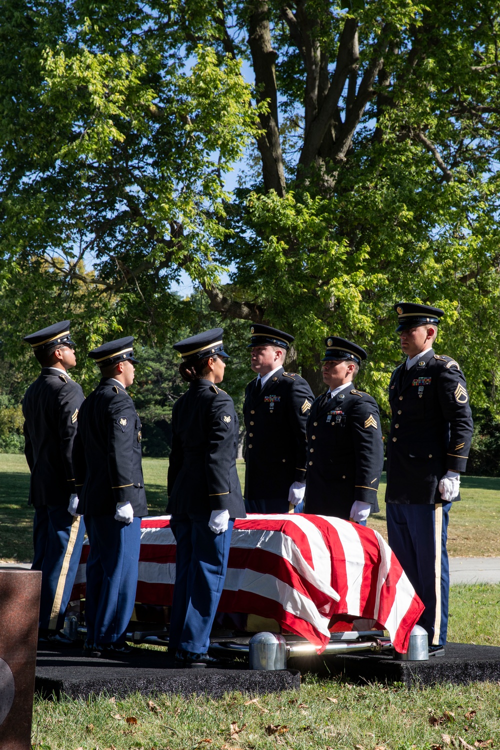 Hoosier Guardsmen Refine Drill and Ceremony Techniques at Crown Hill Cemetary