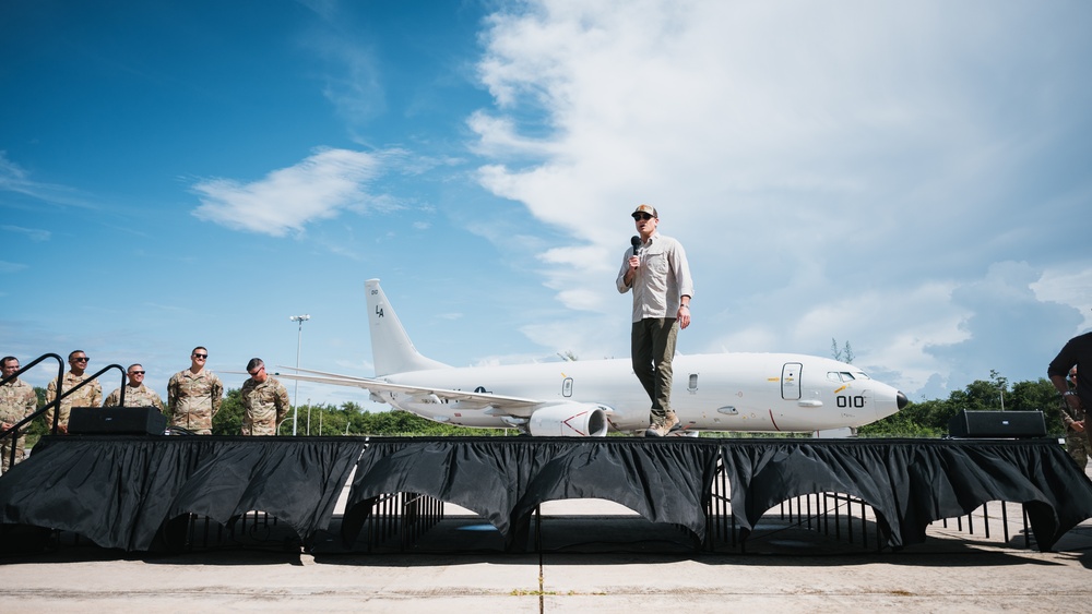 SECWAR Hegseth visits Muñiz ANGB