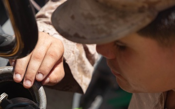 Combat Logistics Battalion 15 conducts fuel resupply operations in Arizona
