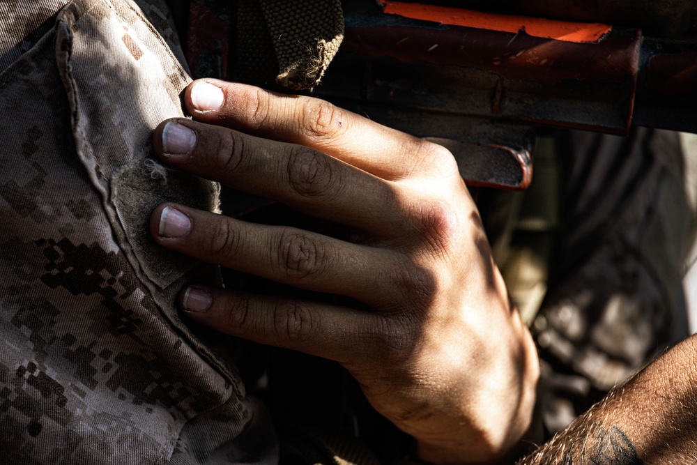 BLT 3/5 and V11 Marines conduct field exercise during Assault Climbers Course