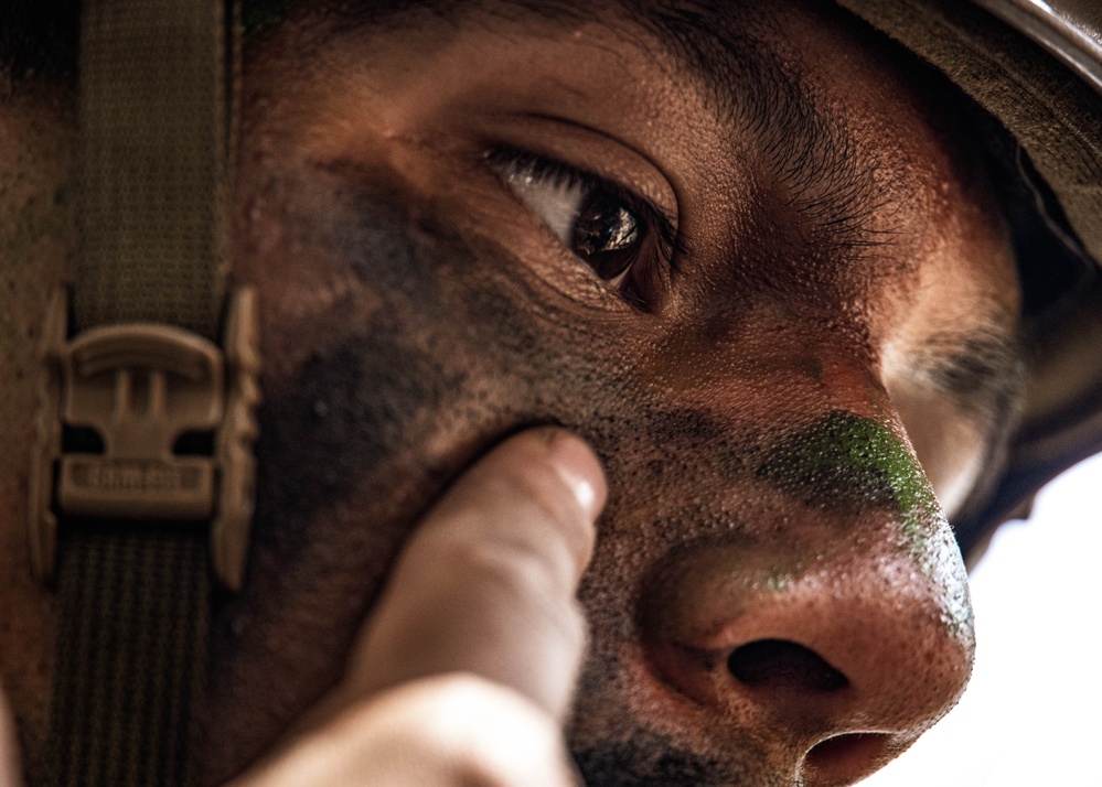 BLT 3/5 and V11 Marines conduct field exercise during Assault Climbers Course