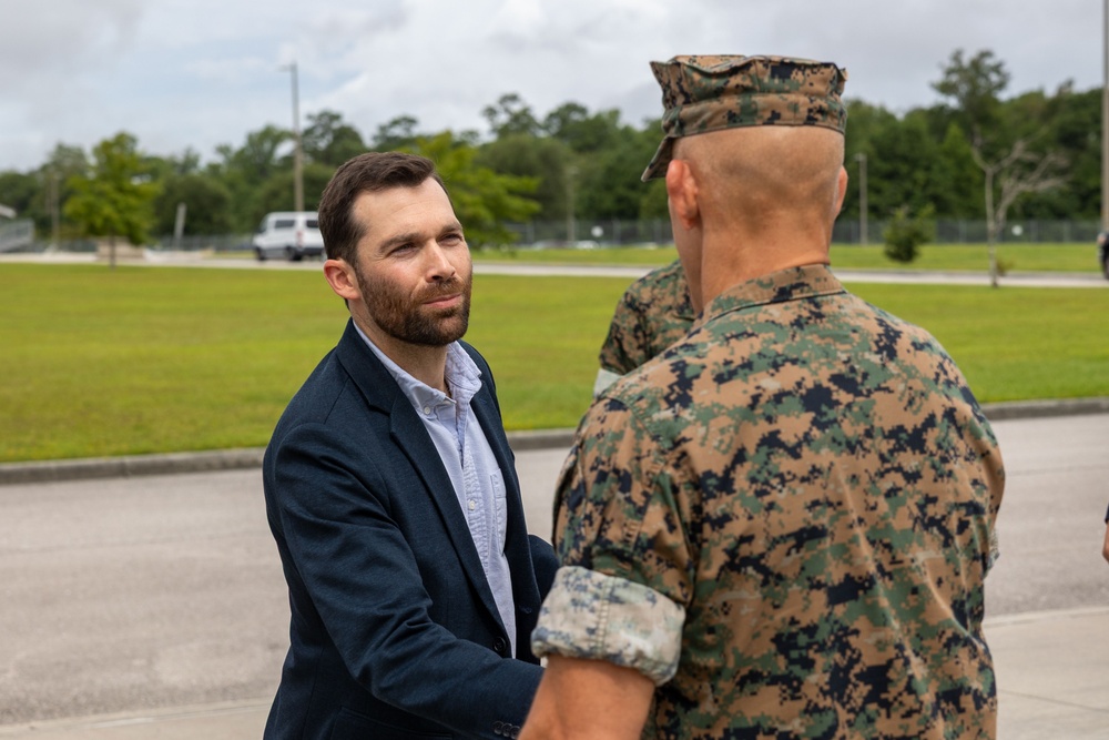 Eric McCrery, Defense Policy Advisor, Visits MARSOC