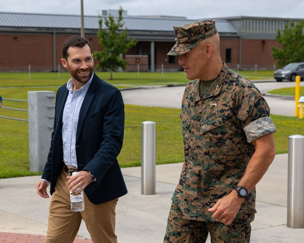 Eric McCrery, Defense Policy Advisor, Visits MARSOC