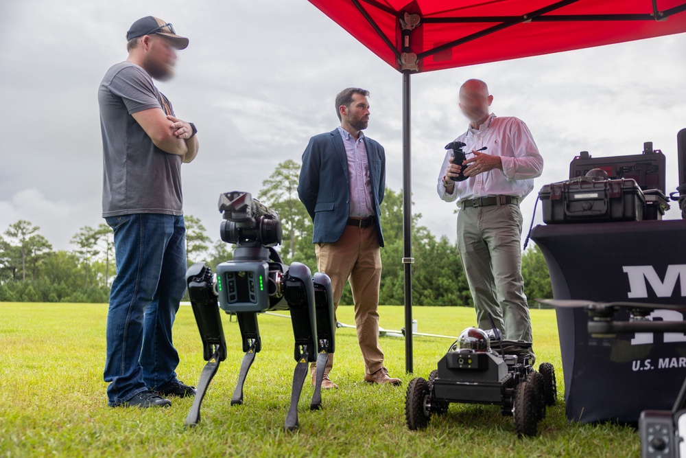 Eric McCrery, Defense Policy Advisor, Visits MARSOC