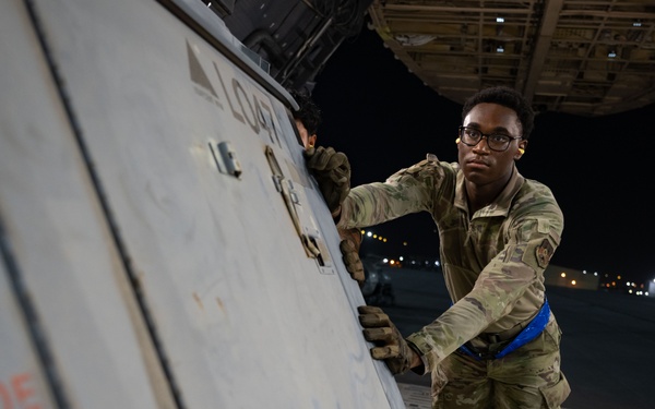 Heavy Hitters: 379th EAPS and 9th AS Maximize Global Mobility