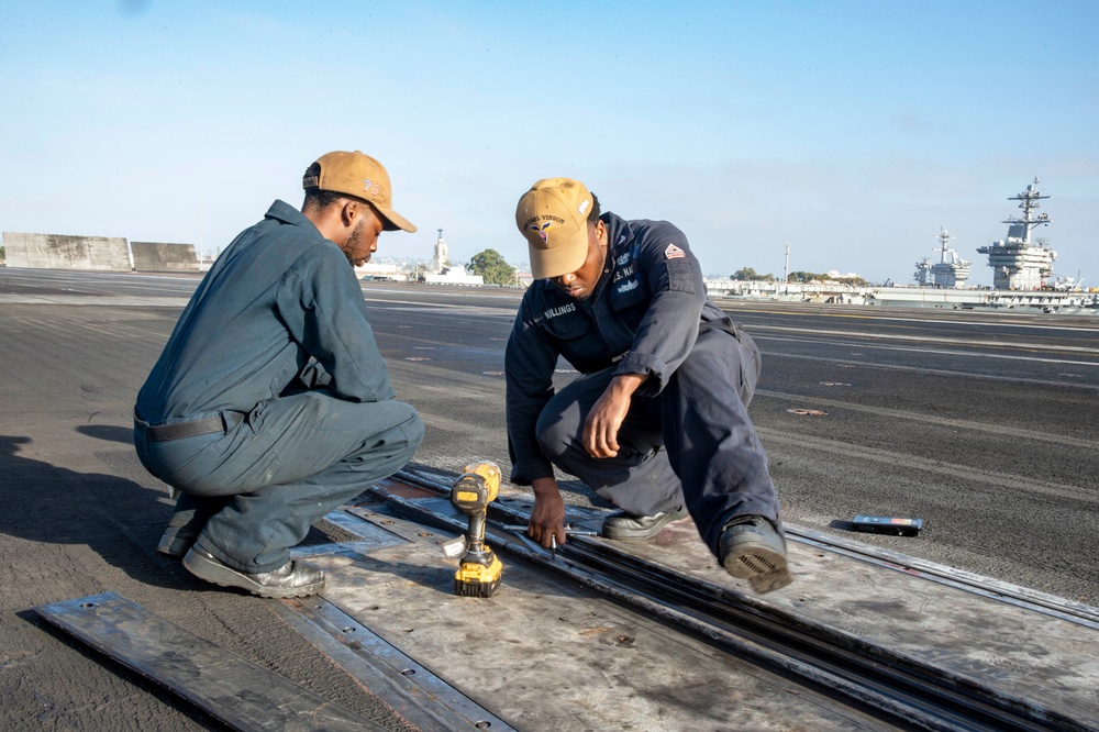 USS Carl Vinson conducts routine operations