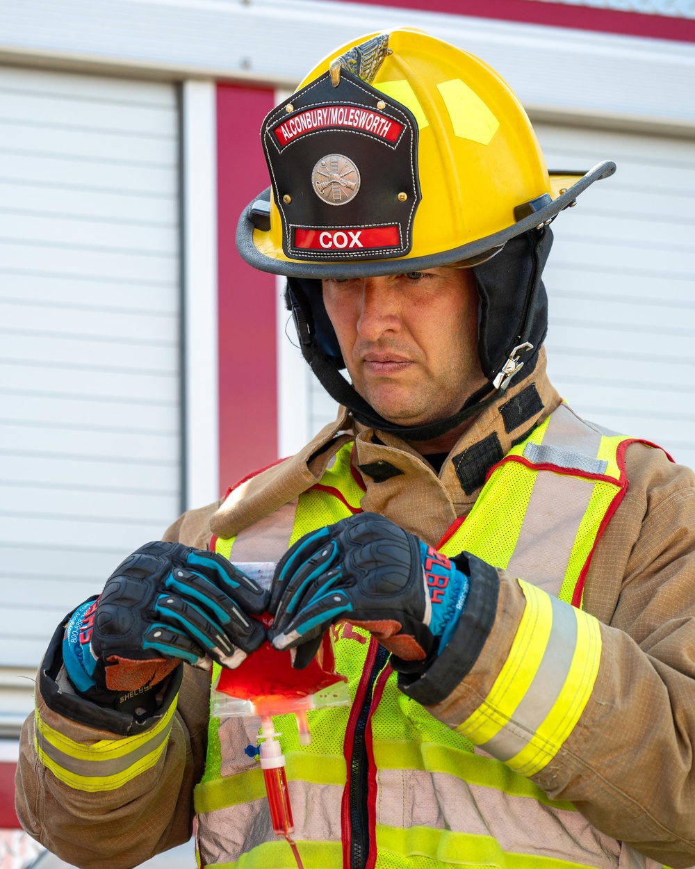RAF Alconbury/Molesworth firefighters team up with UK paramedics for joint training