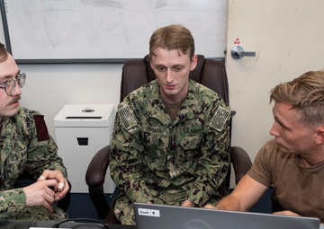 Sailors Prepare for 5G Network Threat Assessment