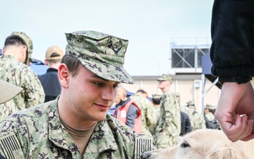 Red Cross Therapy Dogs Visit Great Lakes