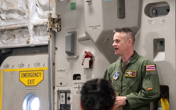 48th APS receives training on engine running onload/offload